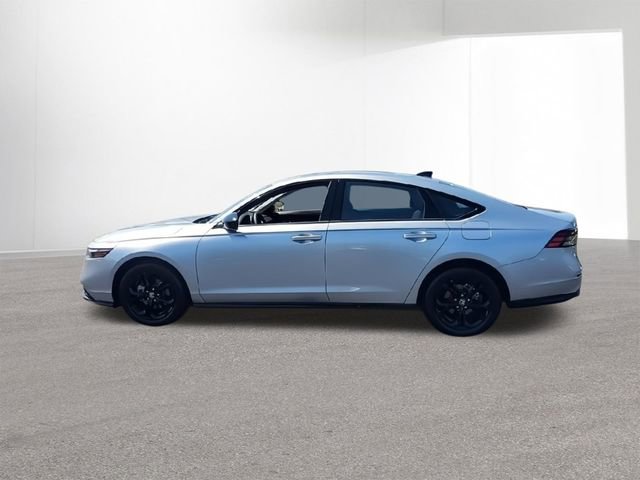 Certified 2025 Honda Accord SE image 5