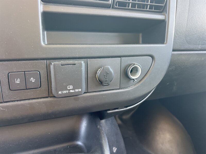 Used 2021 GMC Savana 3500 w/ Power Convenience Package RWD image 24