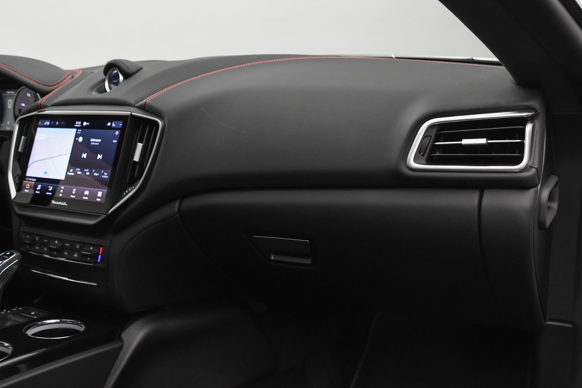 New 2024 Maserati Ghibli Modena image 19