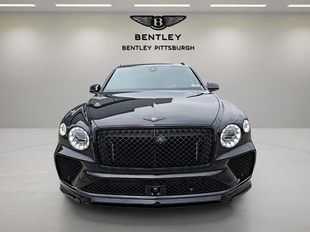 New 2025 Bentley Bentayga image 2