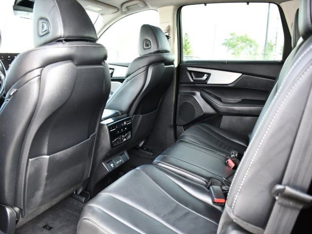 Used 2024 Acura MDX SH-AWD w/ Technology Package image 15