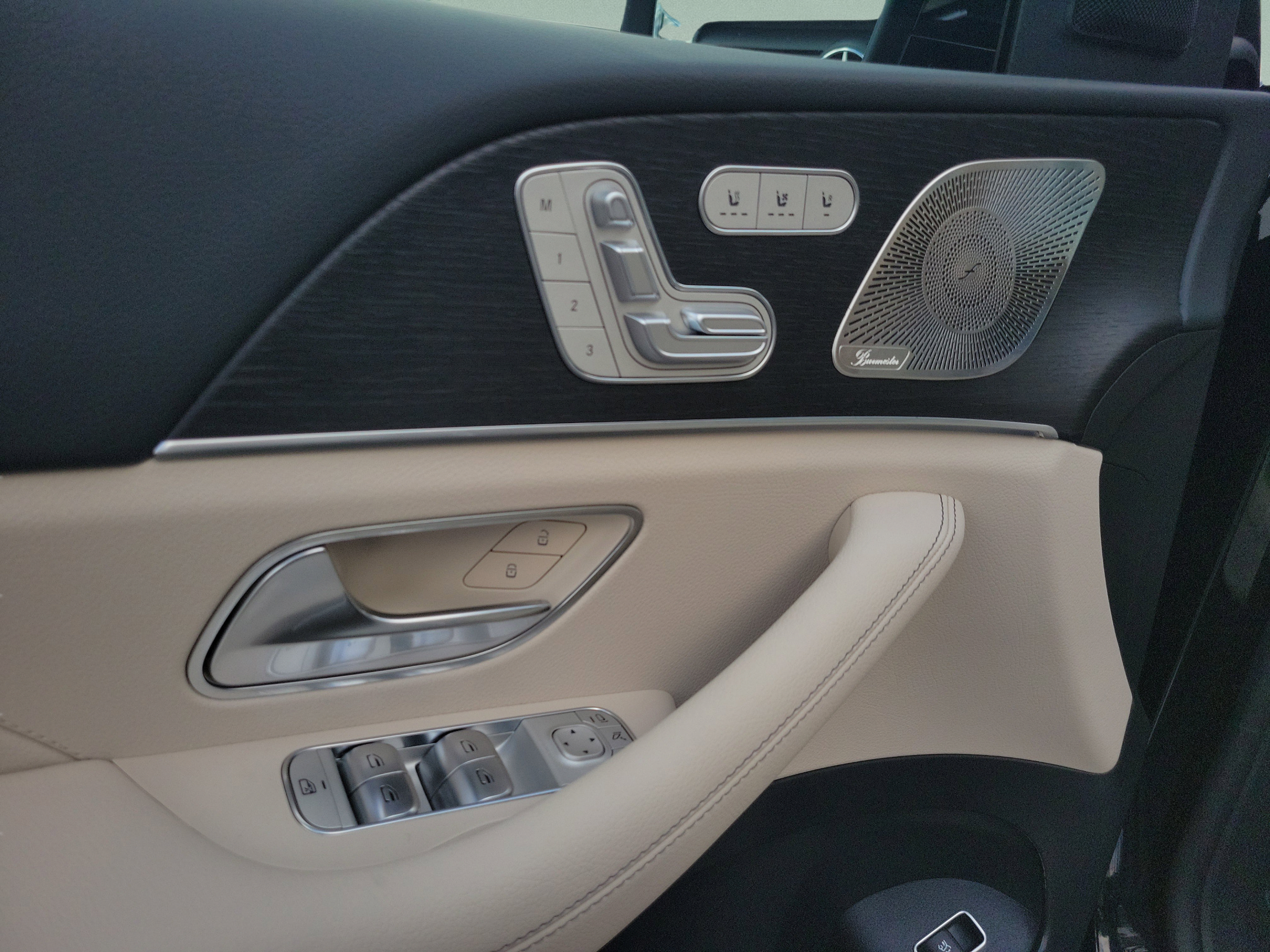 New 2026 Mercedes-Benz GLS 450 4MATIC image 18