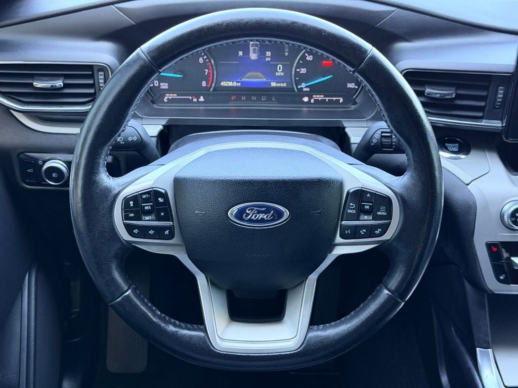 Used 2023 Ford Explorer XLT w/ Equipment Group 202A RWD image 18