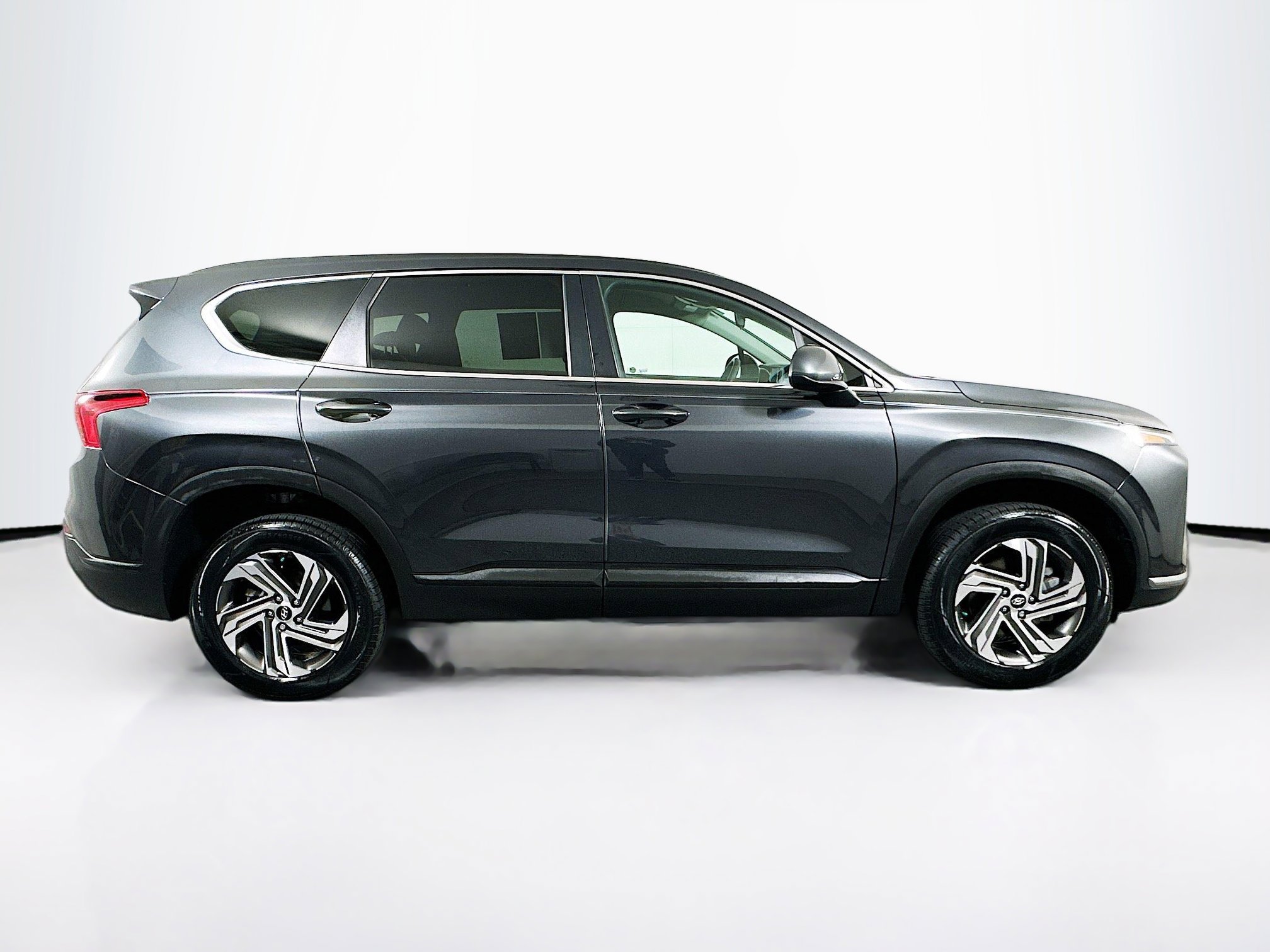 Certified 2023 Hyundai Santa Fe SE image 8