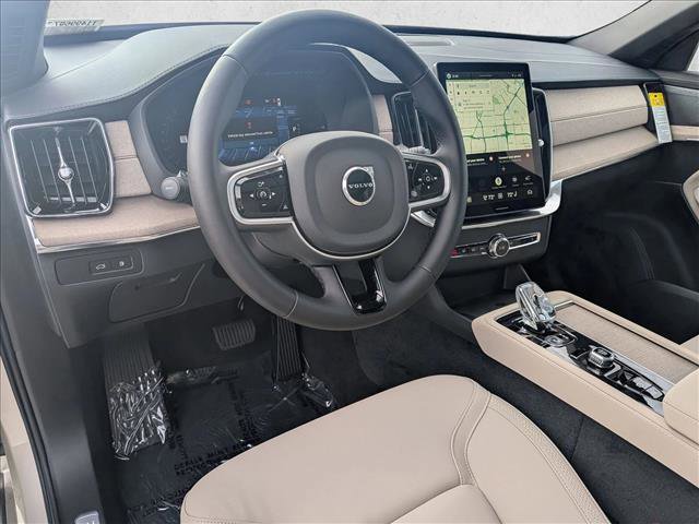 New 2026 Volvo XC90 T8 Plus w/ Protection Package Premier image 3