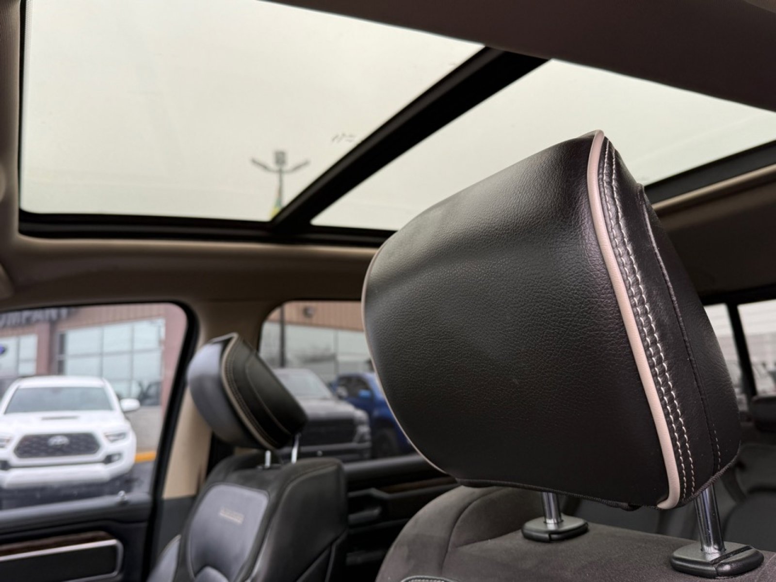 Used 2019 RAM 1500 Laramie image 38