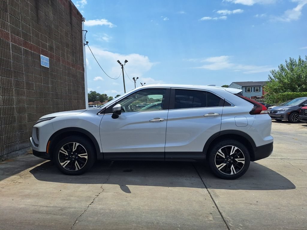 Used 2025 Mitsubishi Eclipse Cross SE AWD/4WD image 3