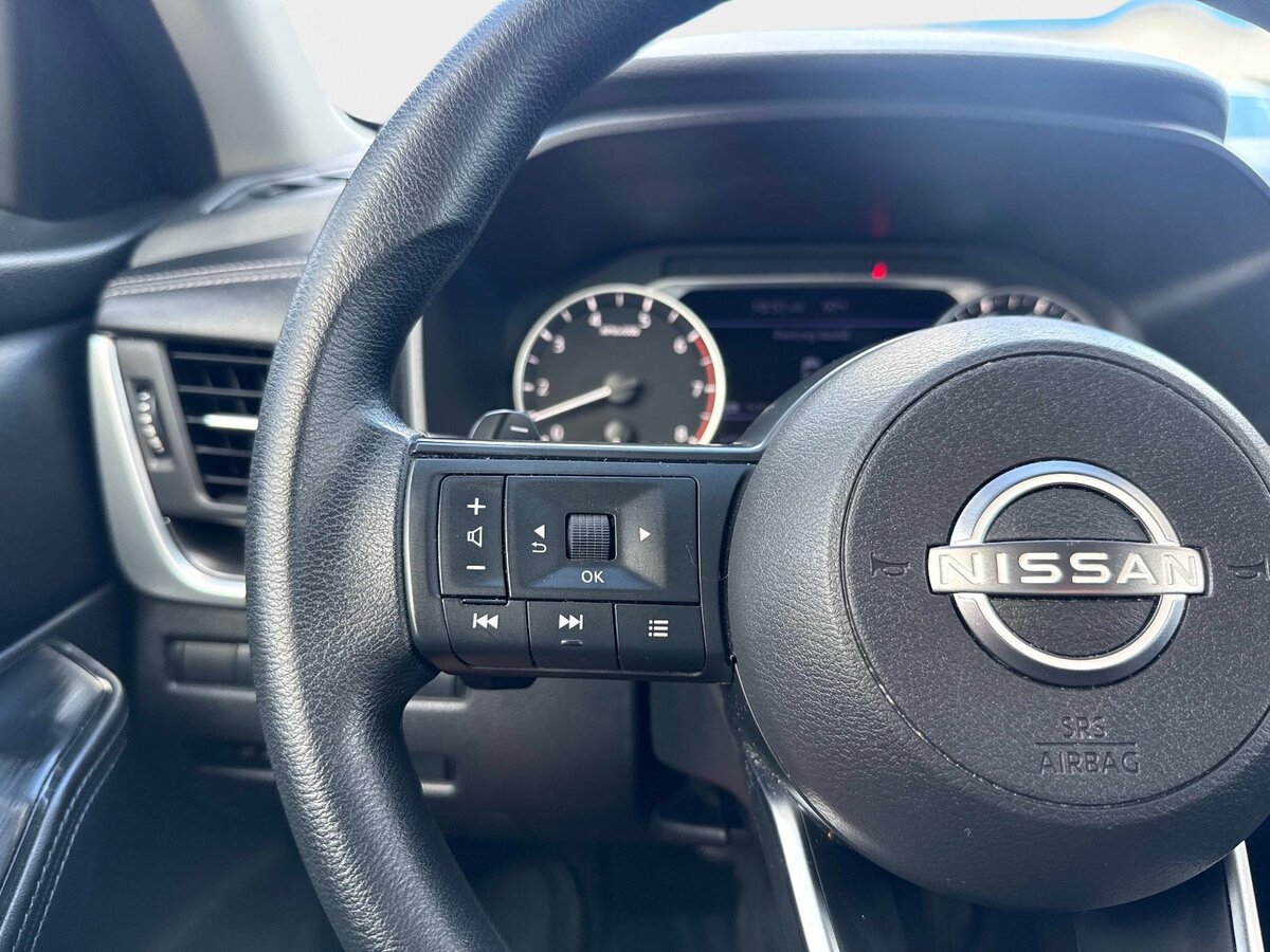 Used 2024 Nissan Rogue SV AWD/4WD image 27