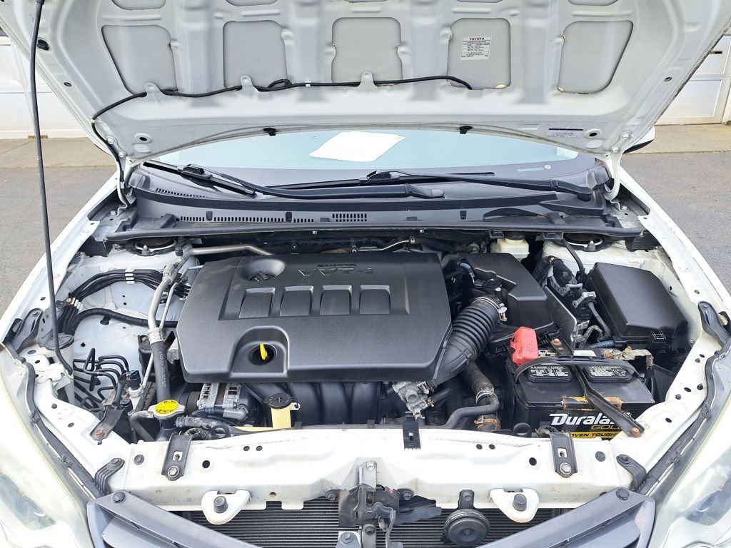 Used 2015 Toyota Corolla LE image 27