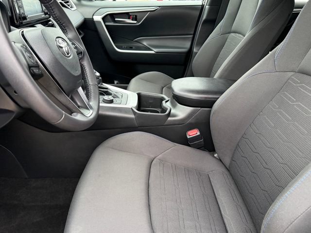 Used 2022 Toyota RAV4 SE AWD/4WD image 12