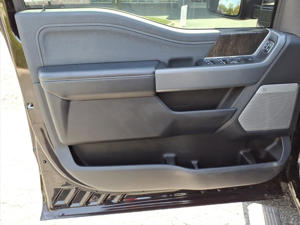 Used 2024 Ford F250 Lariat w/ Lariat Ultimate Package image 23