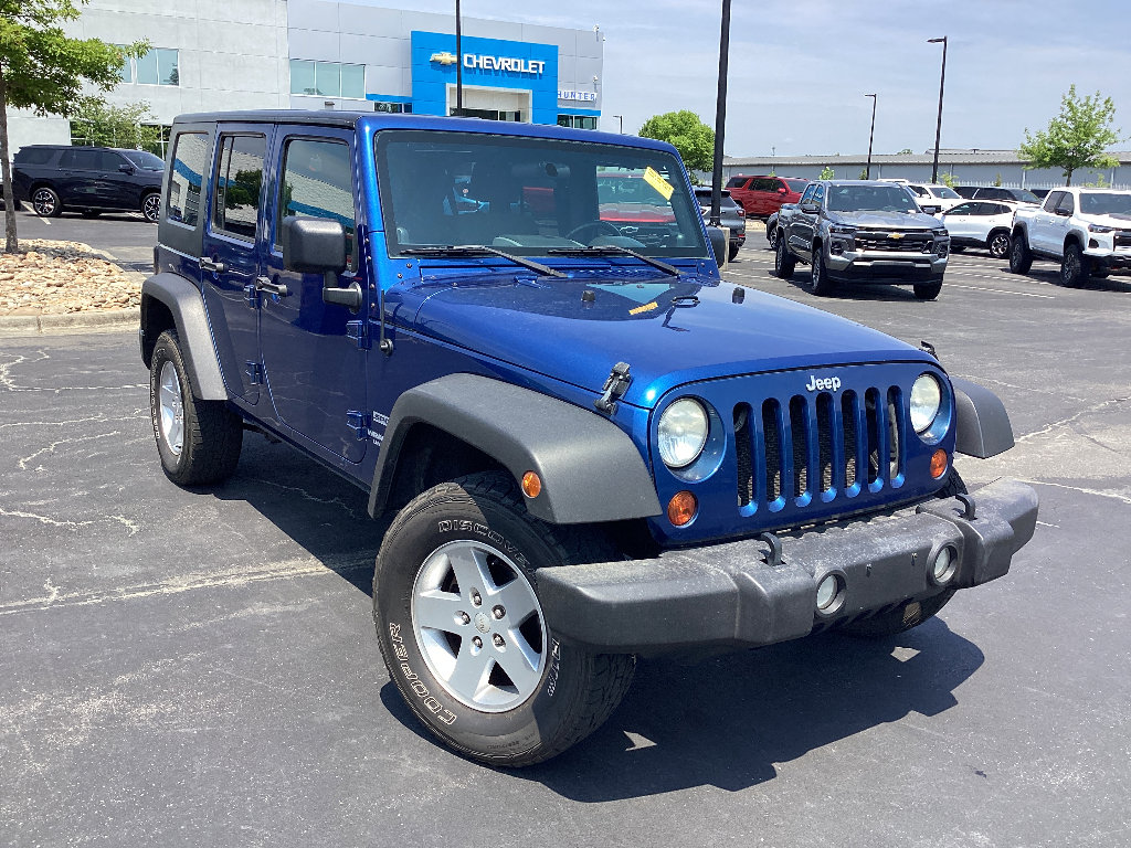 Used 2010 Jeep Wrangler Unlimited Sport AWD/4WD video 1