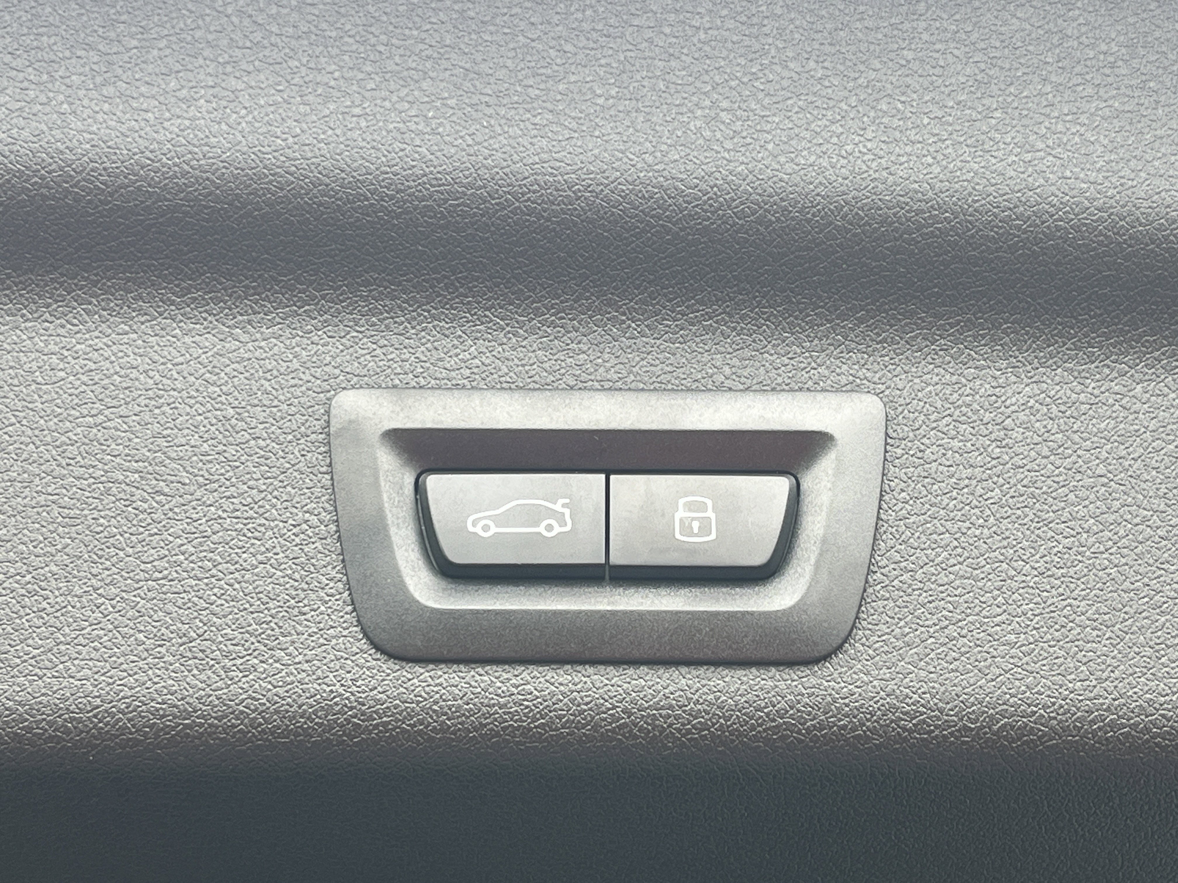 Used 2025 BMW X1 xDrive28i w/ M Sport Package image 28