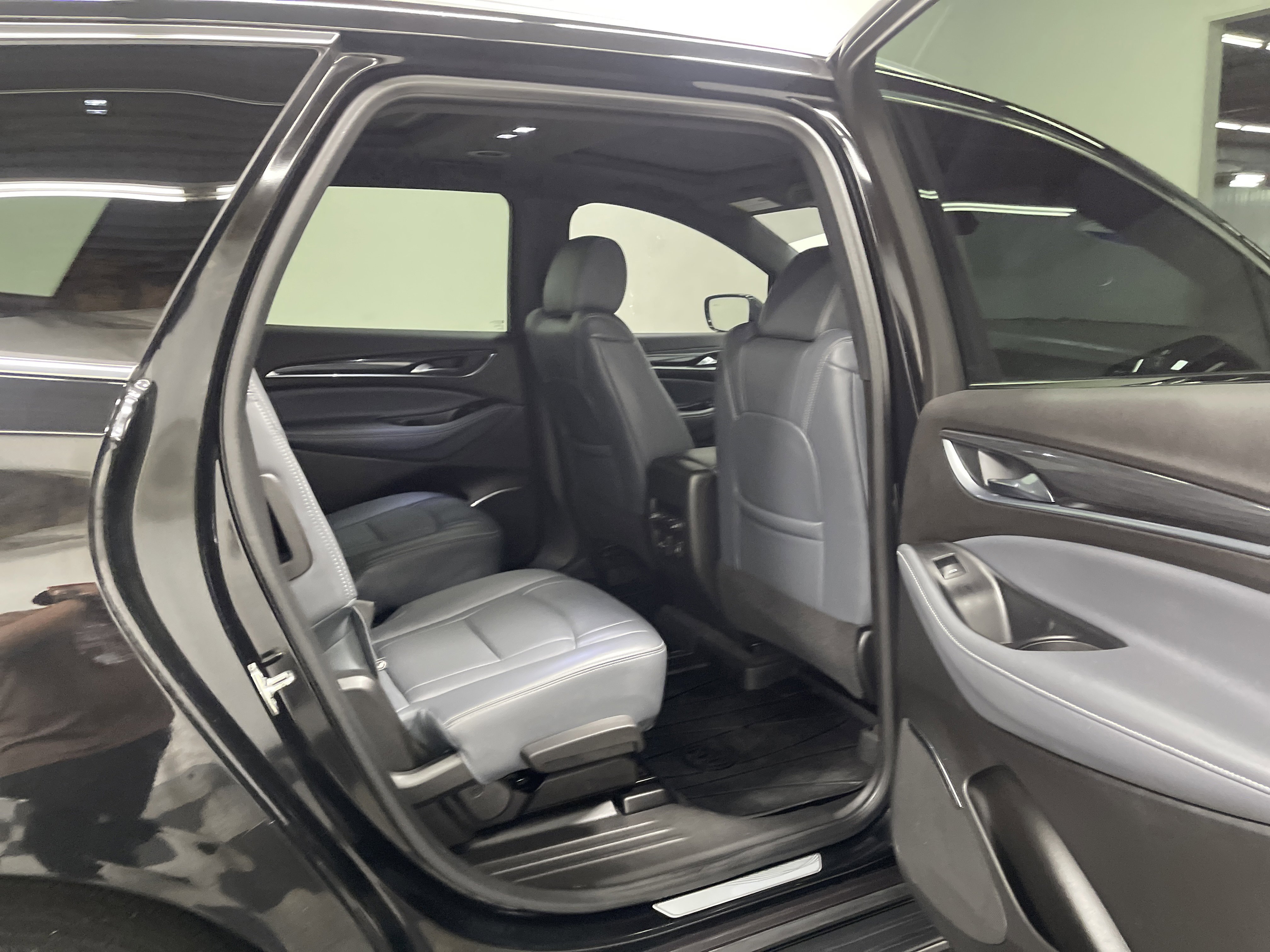 Used 2024 Buick Enclave Essence w/ Experience Buick Package image 21