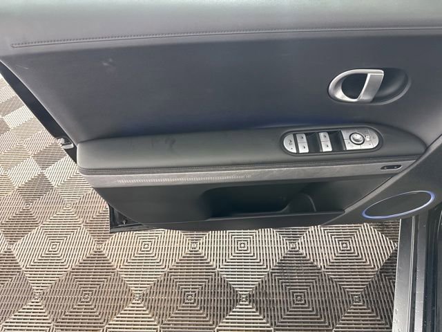 Used 2023 Hyundai Ioniq 5 Limited AWD/4WD image 23