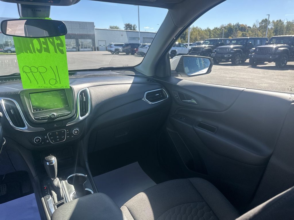 Used 2020 Chevrolet Equinox LT AWD/4WD image 11