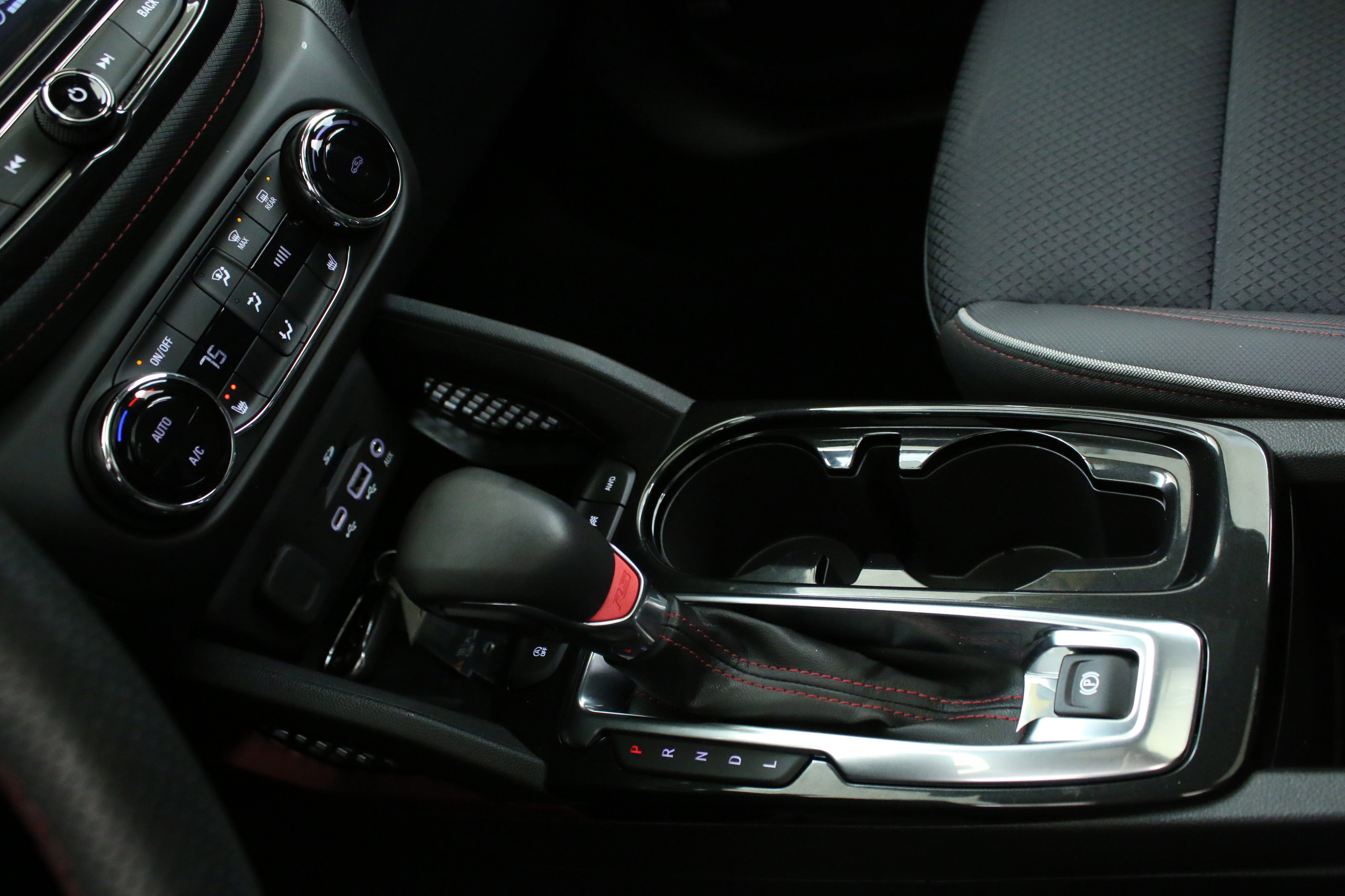 Used 2023 Chevrolet TrailBlazer RS w/ Sun and Liftgate Package image 21