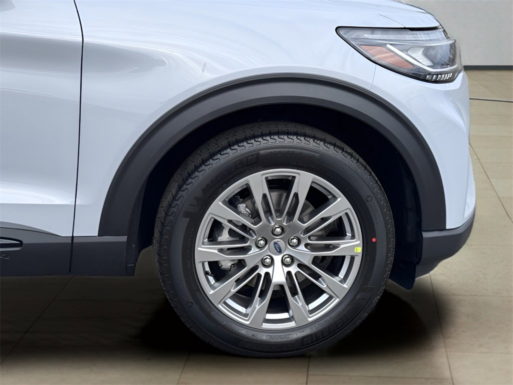 New 2026 Ford Explorer Active w/ Active Comfort Package image 40