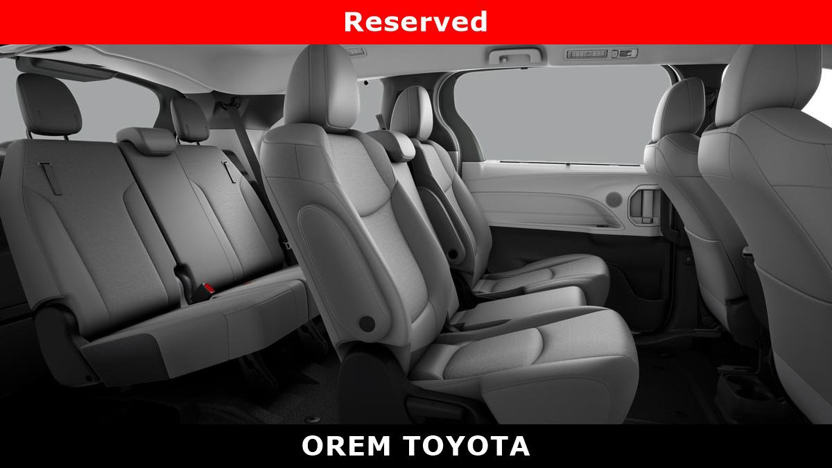 New 2026 Toyota Sienna LE image 21