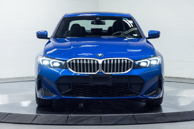 Used 2026 BMW 330i xDrive Sedan AWD/4WD image 5
