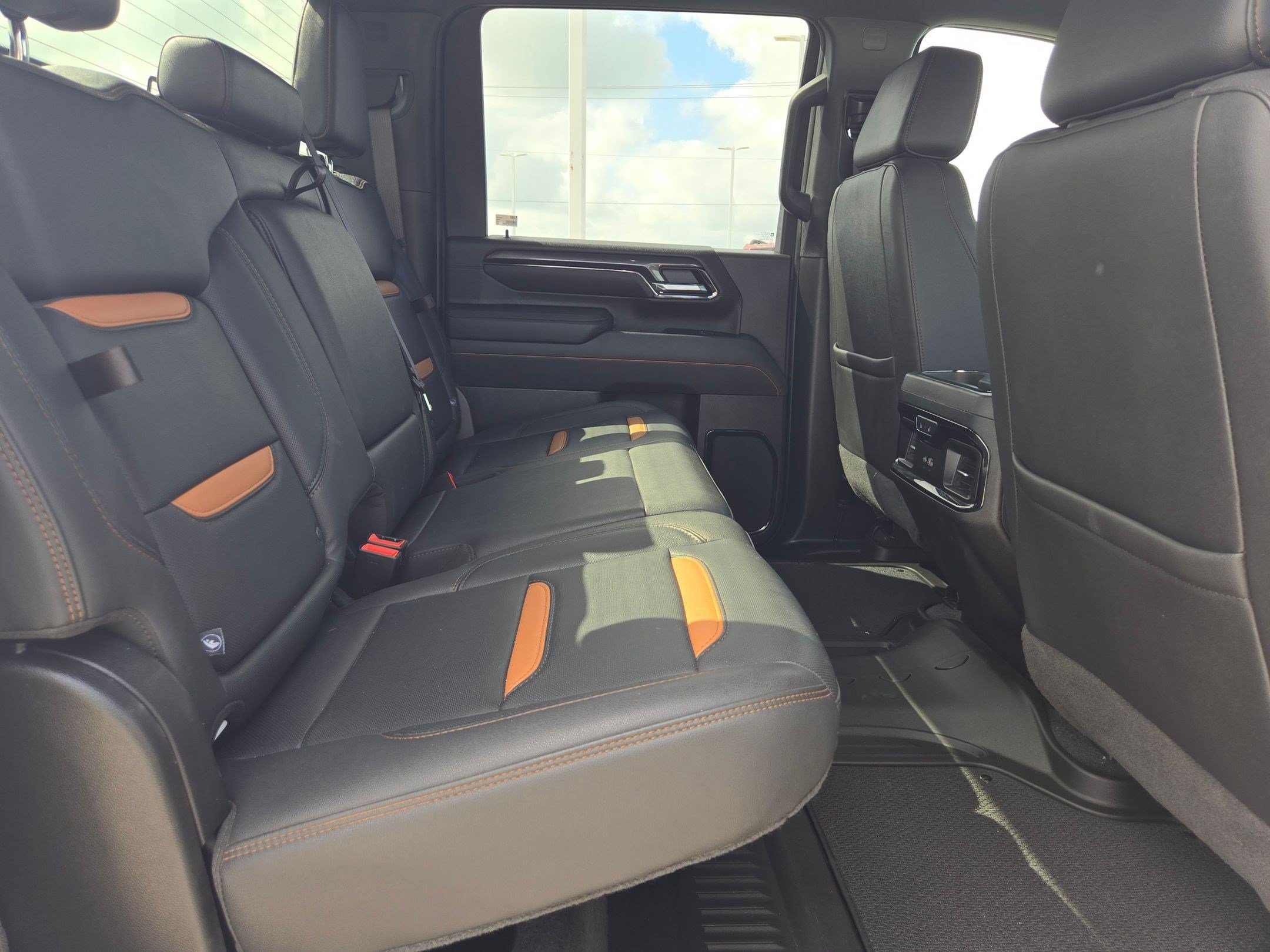Used 2025 GMC Sierra 2500 AT4 AWD/4WD image 22