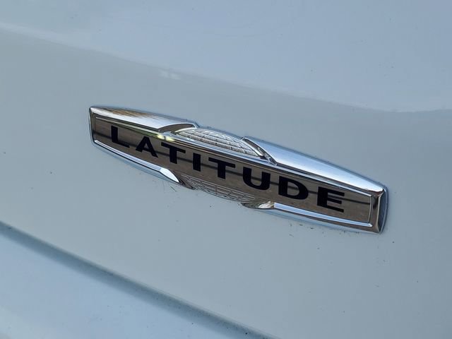 Used 2023 Jeep Compass Latitude image 7