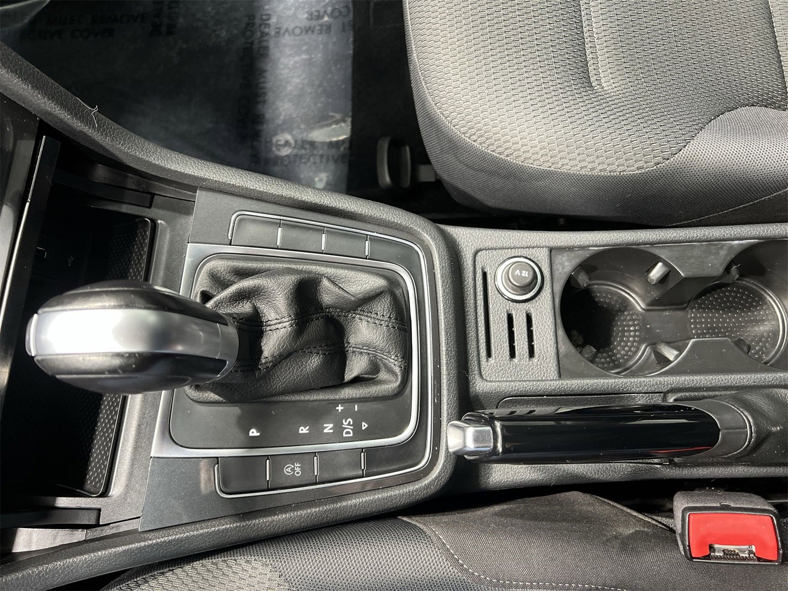 Used 2019 Volkswagen Golf S image 19