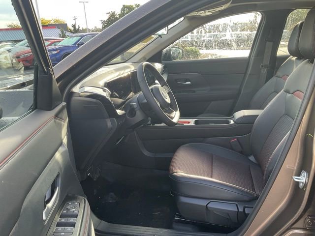 New 2026 Nissan Kicks SR w/ SR Premium Package image 12