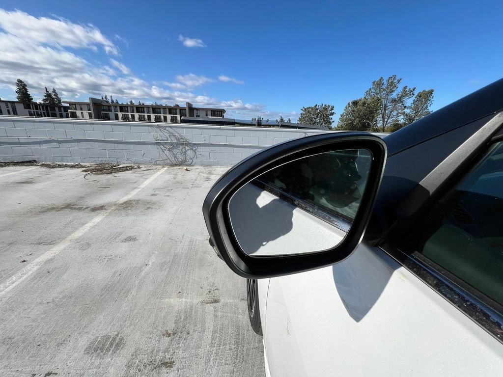 Certified 2025 Nissan Sentra SR image 37