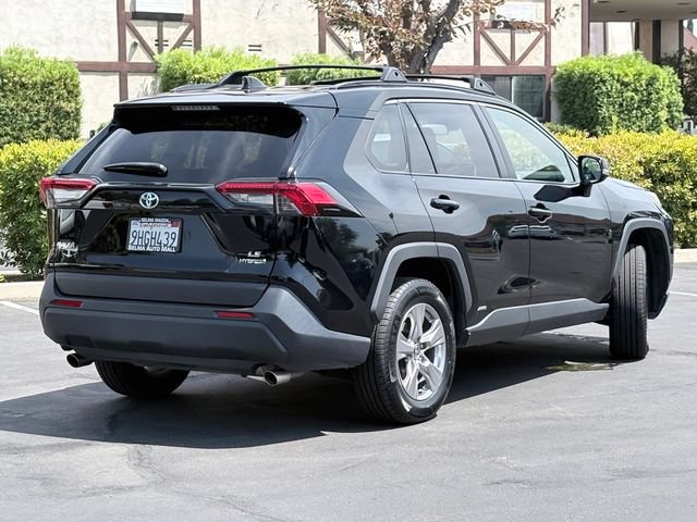 Used 2023 Toyota RAV4 LE AWD/4WD image 5