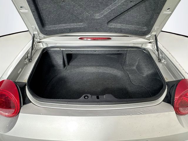 Used 2005 Ford Thunderbird RWD image 22