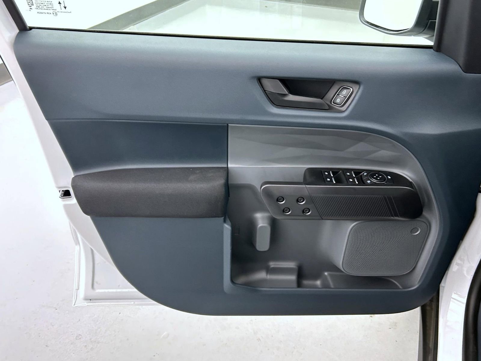 New 2025 Ford Maverick XL w/ Equipment Group 102A image 9