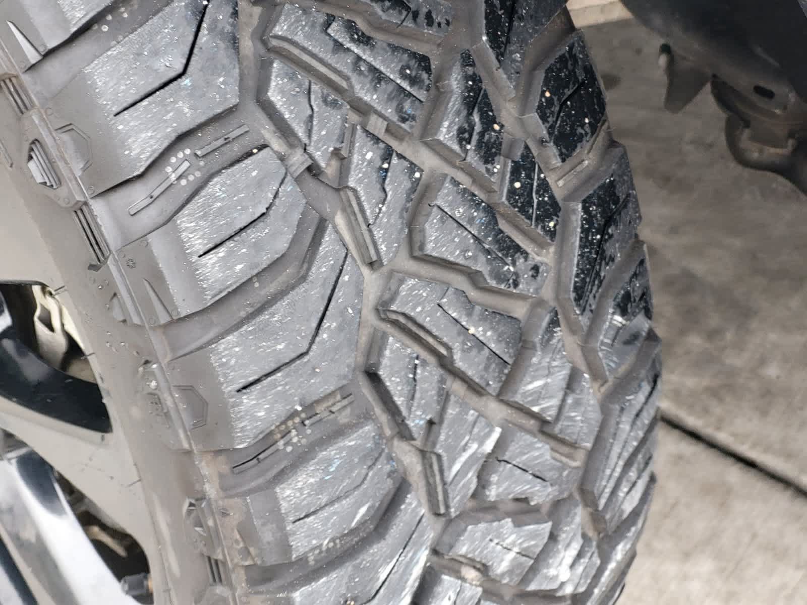 Used 2017 Jeep Grand Cherokee Altitude AWD/4WD image 10