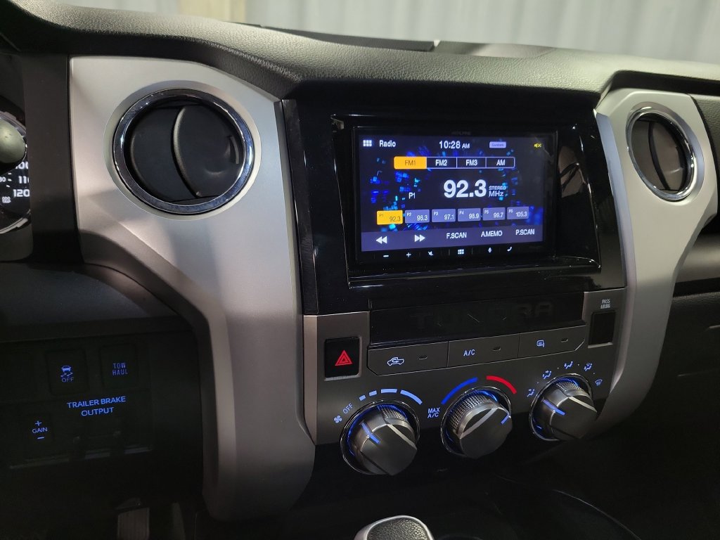 Used 2018 Toyota Tundra SR5 w/ SR5 Upgrade Package RWD image 20