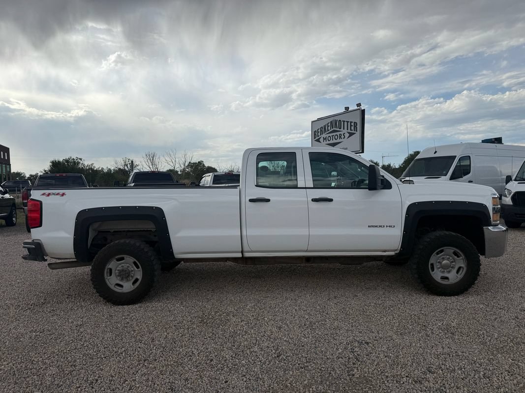 Used 2015 Chevrolet Silverado 2500 W/T AWD/4WD image 11