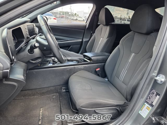 Used 2025 Hyundai Elantra Sport FWD image 9