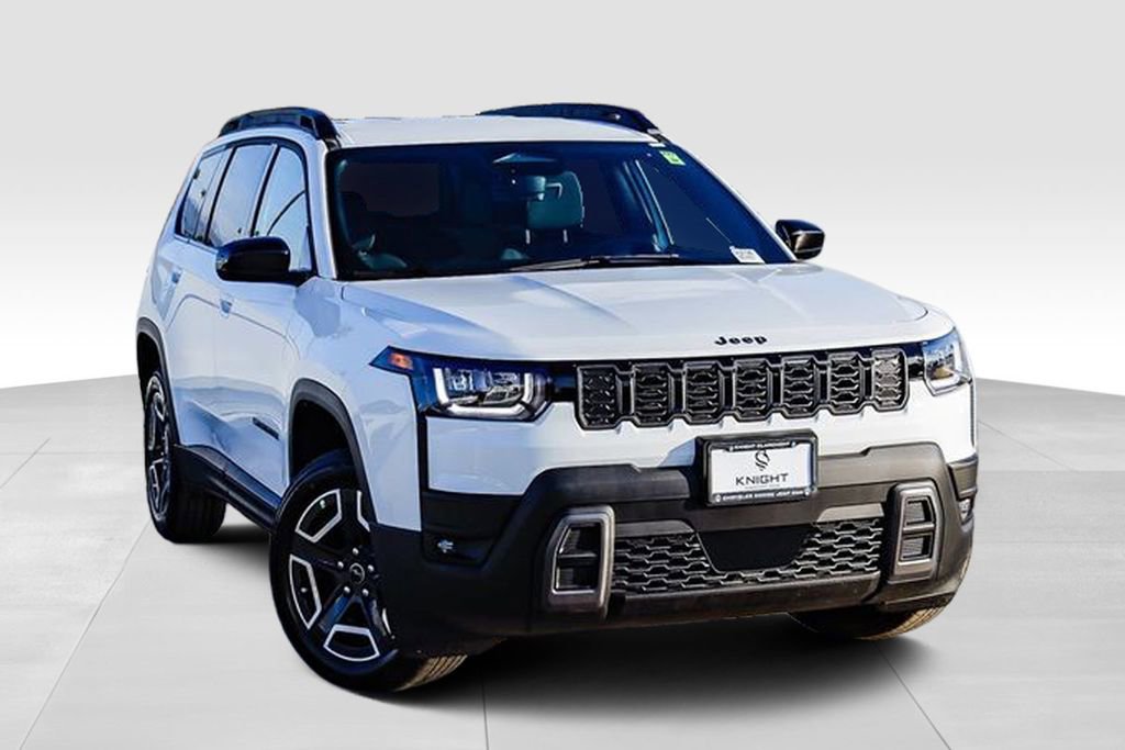 New 2026 Jeep Cherokee Laredo image 2