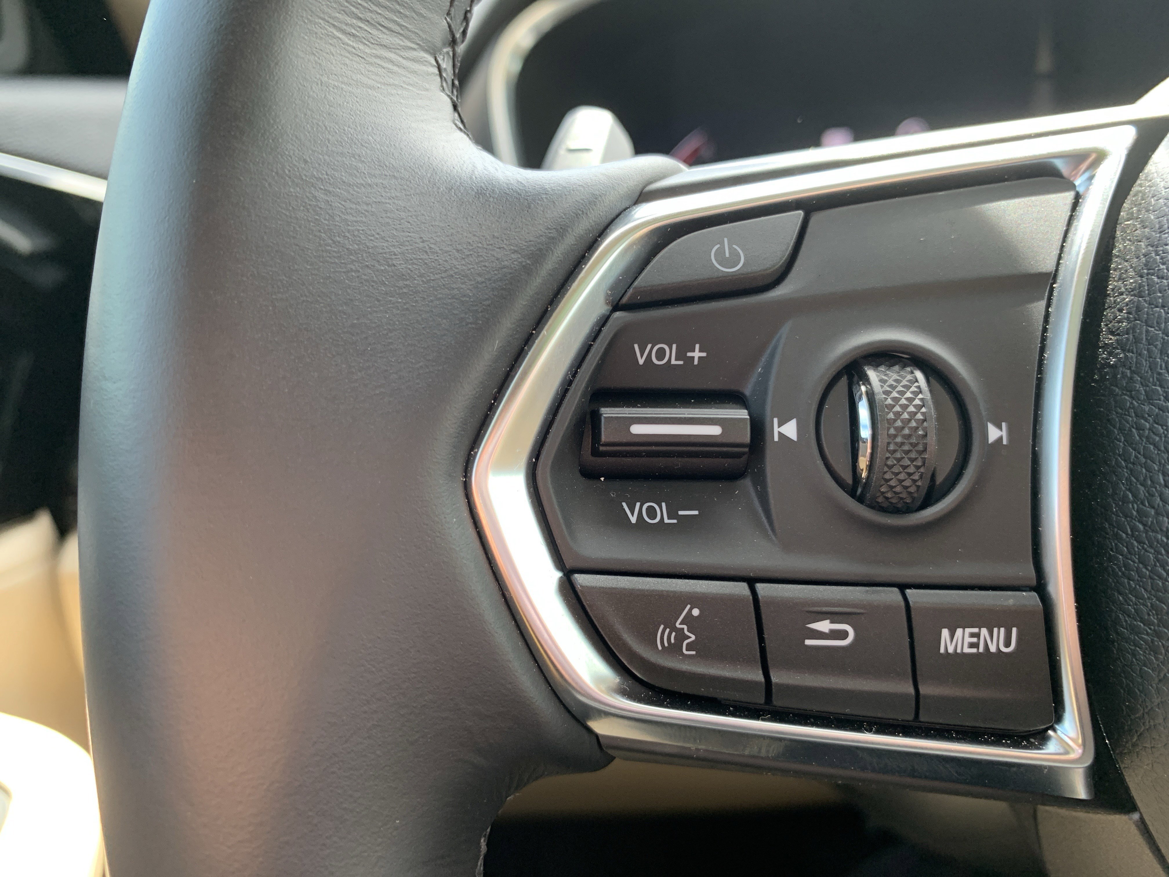 Used 2025 Acura MDX FWD w/ Technology Package image 19