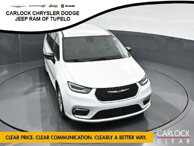 Used 2025 Chrysler Pacifica Select FWD image 50