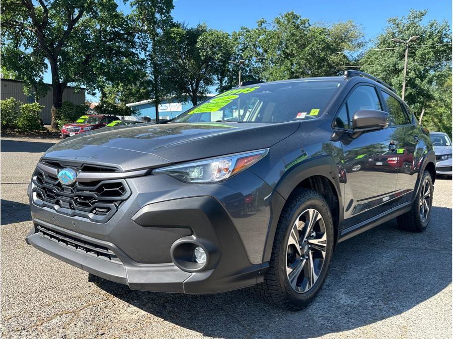 Used 2024 Subaru Crosstrek 2.0i Premium image 3