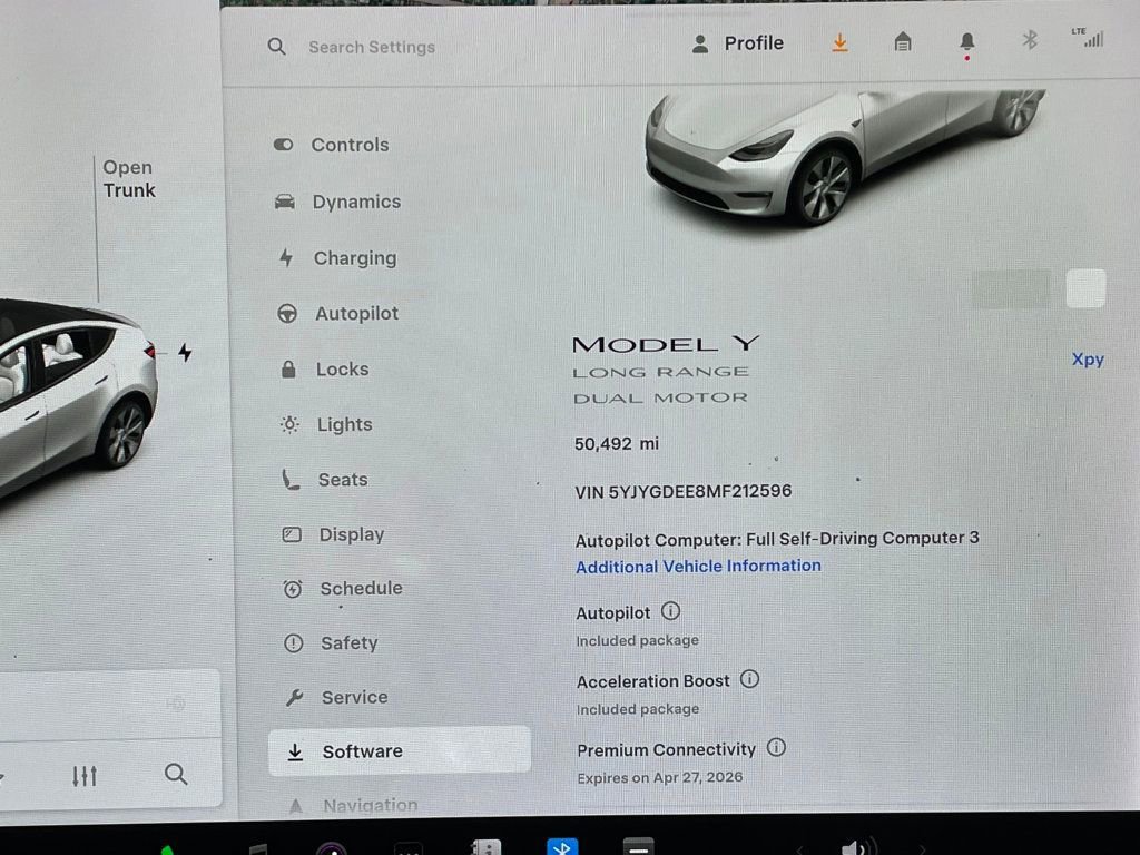 Used 2021 Tesla Model Y Long Range AWD/4WD image 30