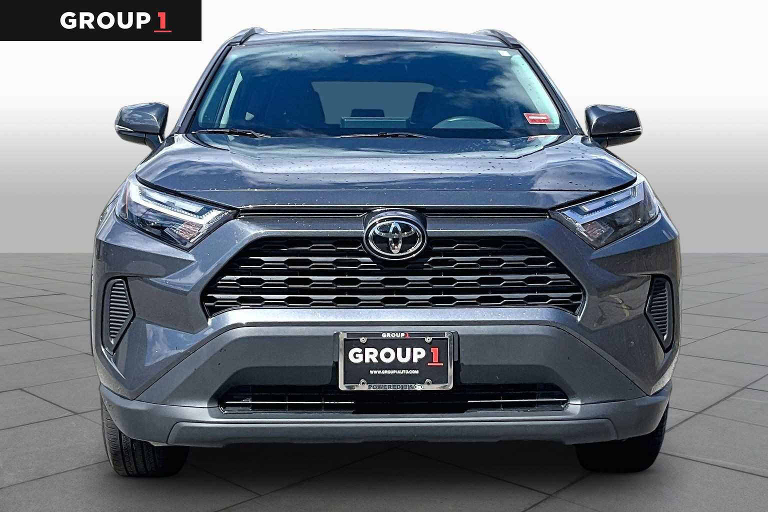Used 2025 Toyota RAV4 XLE w/ Weather Package AWD/4WD image 3