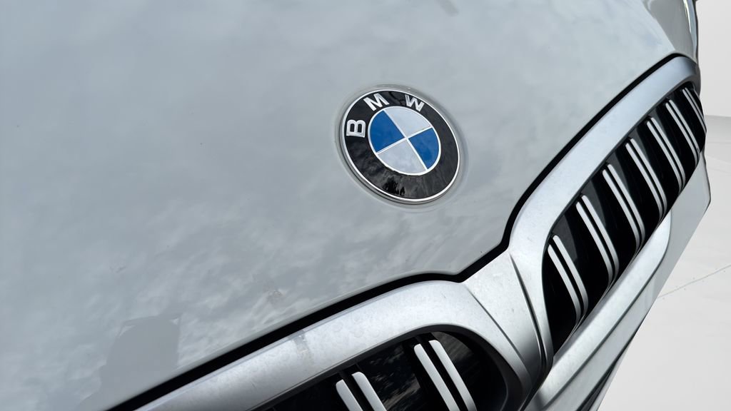 Certified 2025 BMW 330i Sedan w/ M Sport Package image 25