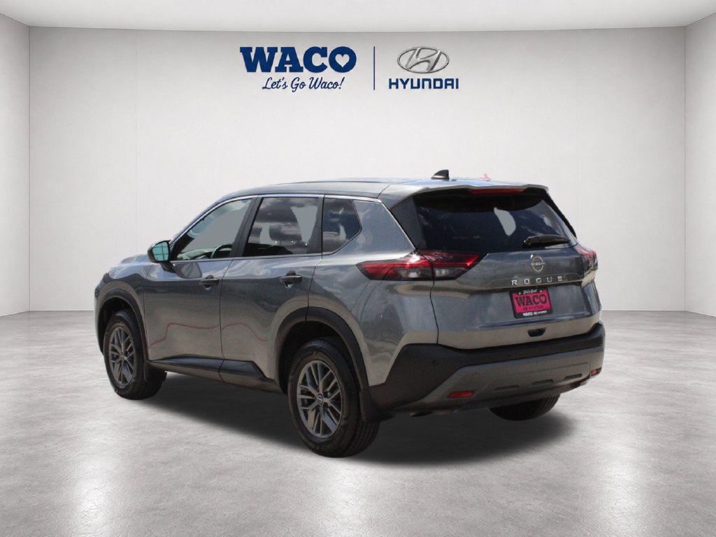 Used 2023 Nissan Rogue SV w/ SV Premium B Package FWD image 6