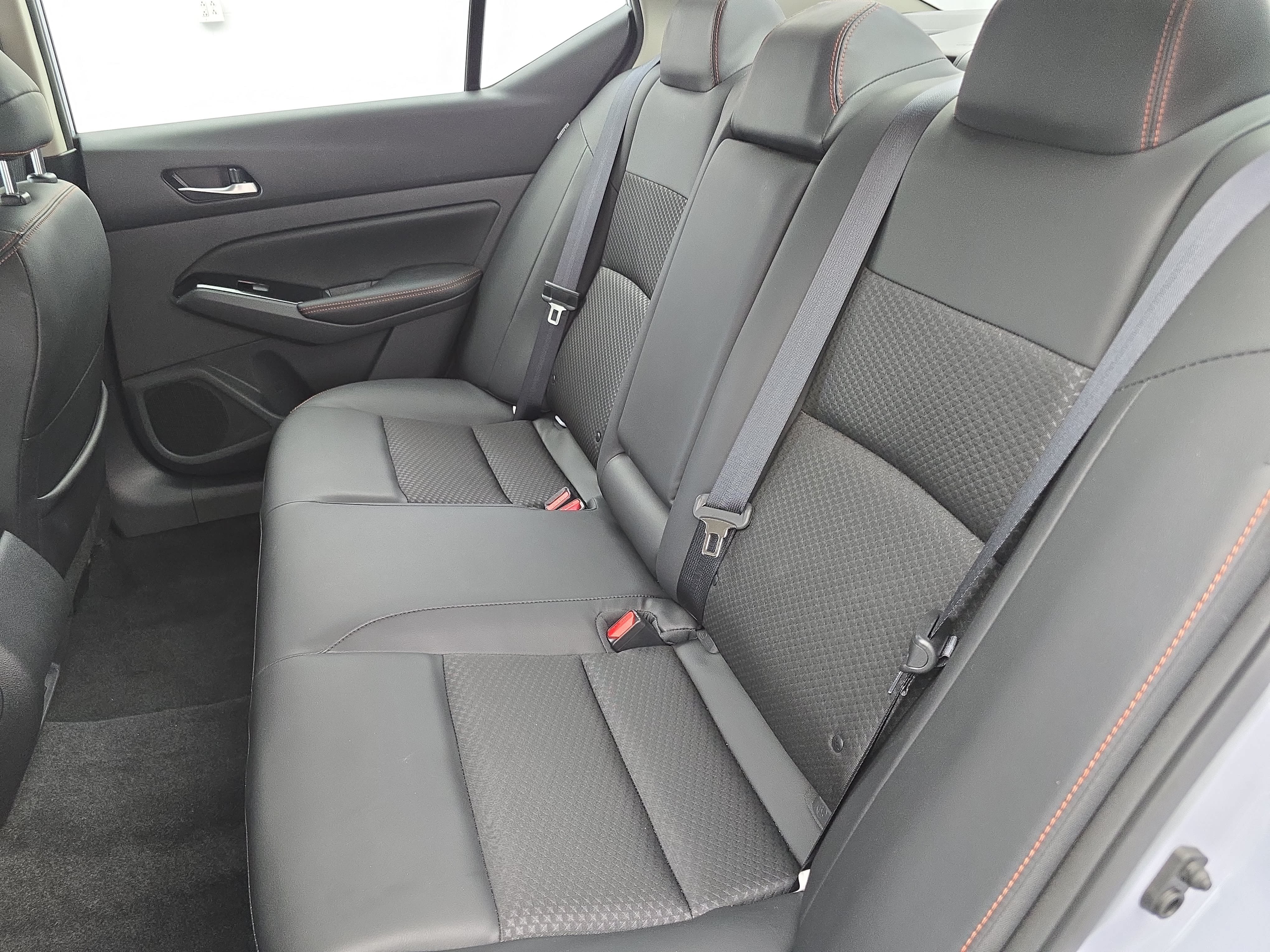 Certified 2025 Nissan Altima 2.5 SR FWD image 13