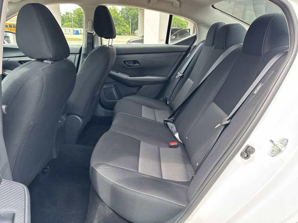 Used 2025 Nissan Sentra SV FWD image 28