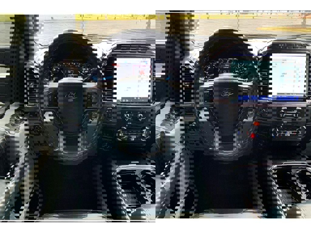 Used 2022 Ford F350 Limited image 6