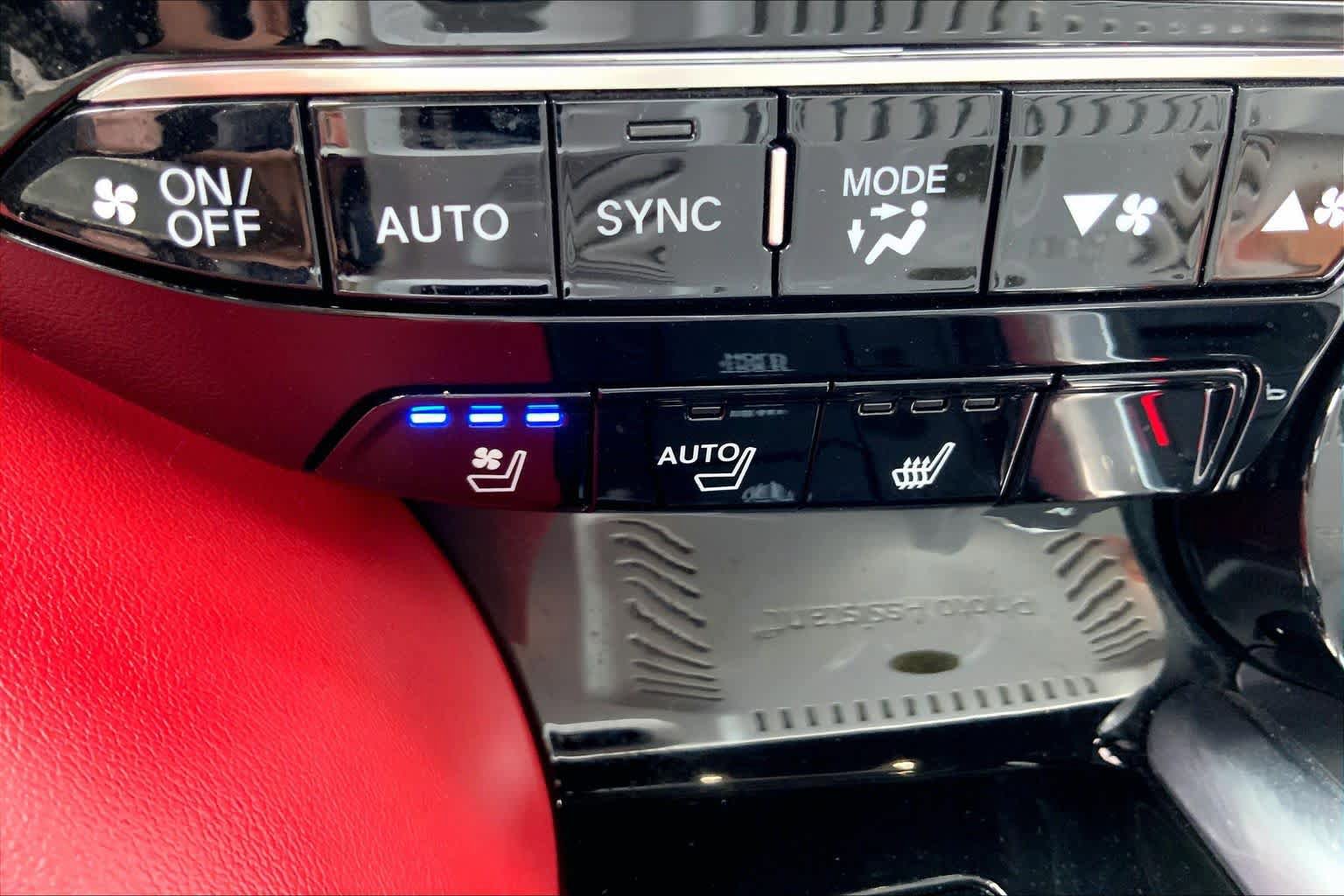 Used 2022 Acura MDX A-Spec AWD/4WD image 32
