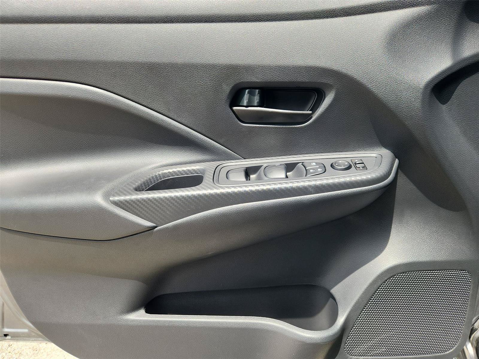 Used 2025 Nissan Versa S w/ S Plus Package FWD image 19
