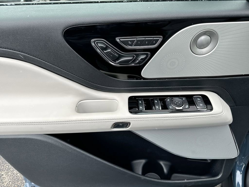 New 2026 Lincoln Aviator Reserve image 21